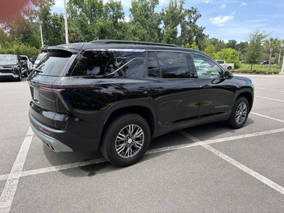 2025 Chevrolet Traverse AWD LT
