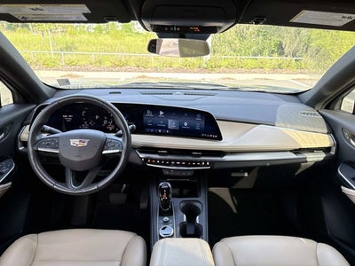 2024 Cadillac XT4 FWD Luxury
