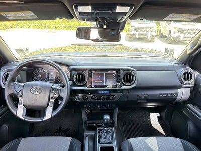 2022 Toyota Tacoma 4WD SR