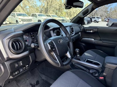 2022 Toyota Tacoma 4WD SR