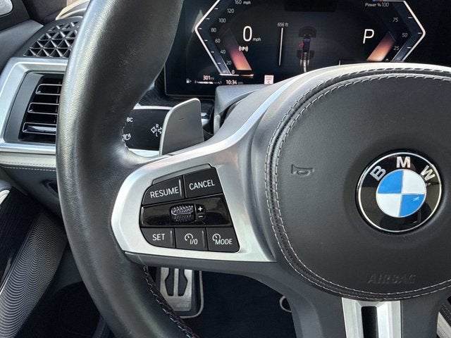 2023 BMW X7 M60i