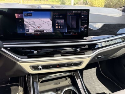 2023 BMW X7 M60i