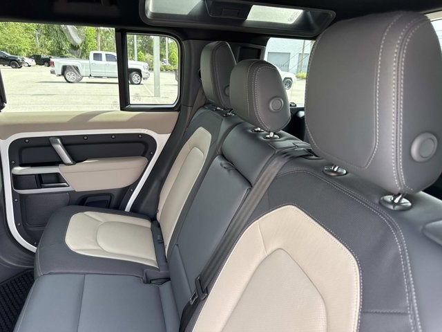 2023 Land Rover Defender X-Dynamic SE