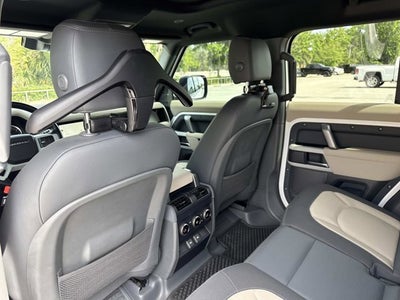 2023 Land Rover Defender X-Dynamic SE