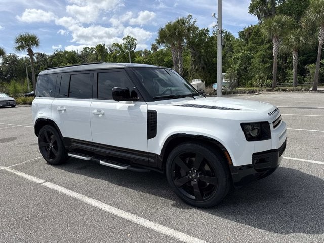 2023 Land Rover Defender X-Dynamic SE