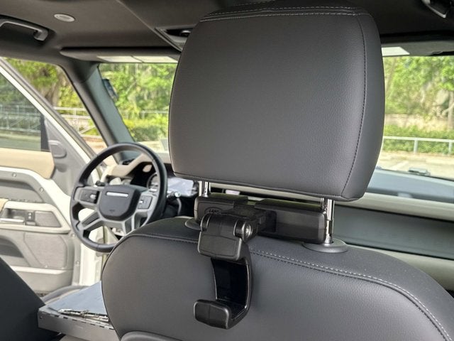 2023 Land Rover Defender X-Dynamic SE