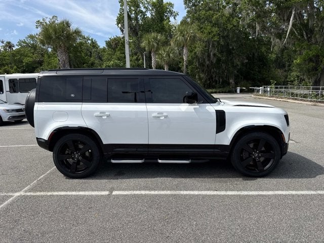 2023 Land Rover Defender X-Dynamic SE