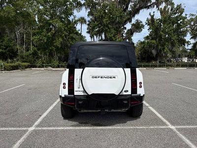 2023 Land Rover Defender X-Dynamic SE