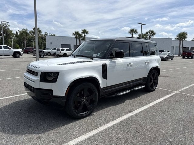 2023 Land Rover Defender X-Dynamic SE