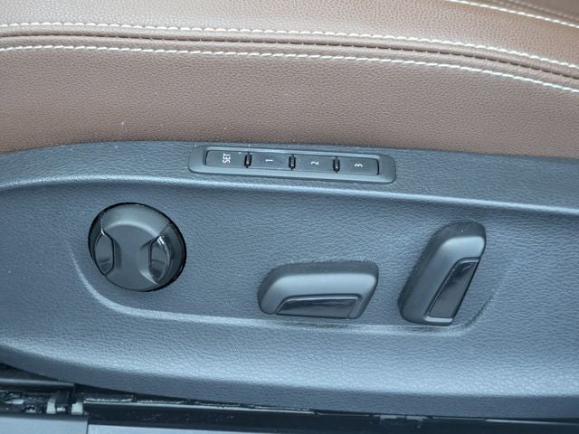 2022 Volkswagen Passat 2.0T Limited Edition