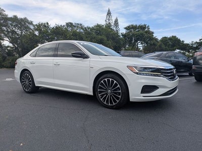 2022 Volkswagen Passat 2.0T Limited Edition