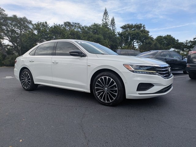 2022 Volkswagen Passat 2.0T Limited Edition