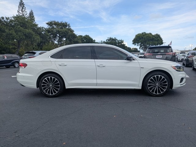 2022 Volkswagen Passat 2.0T Limited Edition