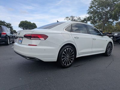 2022 Volkswagen Passat 2.0T Limited Edition