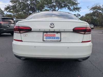 2022 Volkswagen Passat 2.0T Limited Edition