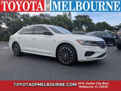 2022 Volkswagen Passat 2.0T Limited Edition