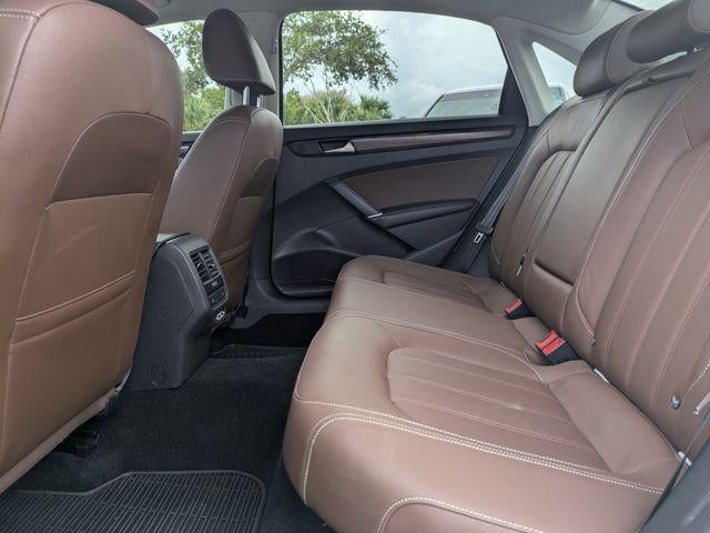 2022 Volkswagen Passat 2.0T Limited Edition