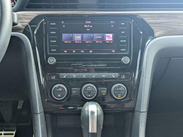 2022 Volkswagen Passat 2.0T Limited Edition