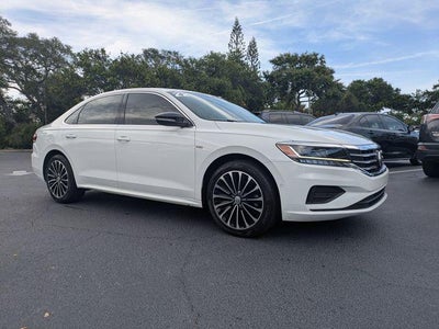 2022 Volkswagen Passat 2.0T Limited Edition