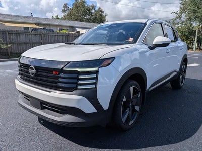 2025 Nissan Kicks SR