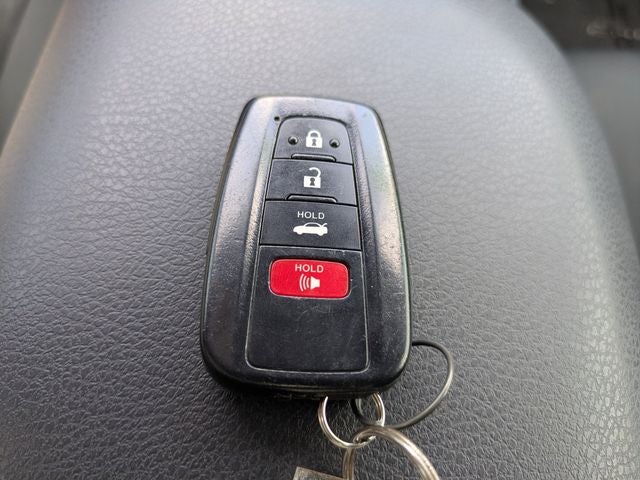 2019 Toyota Camry Hybrid LE