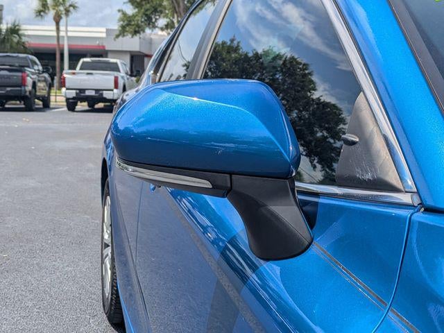 2019 Toyota Camry Hybrid LE