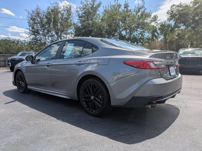 2025 Toyota Camry SE