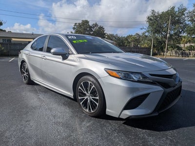 2020 Toyota Camry SE