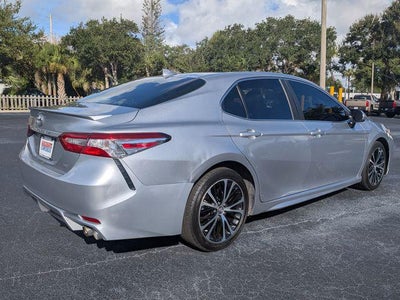 2020 Toyota Camry SE