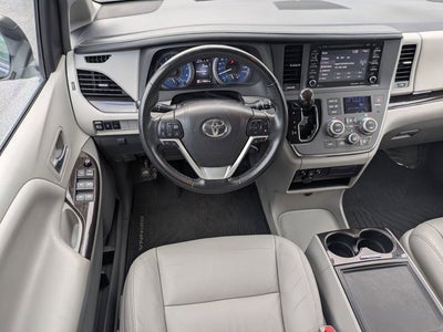 2018 Toyota Sienna XLE 7 Passenger