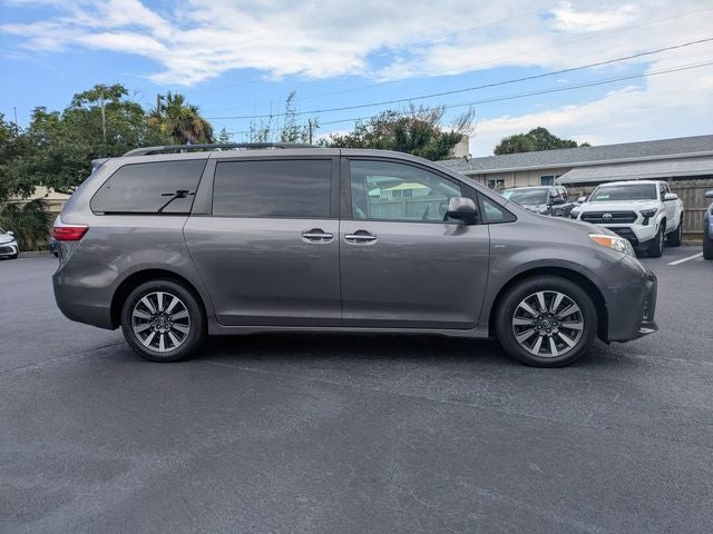 2018 Toyota Sienna XLE 7 Passenger