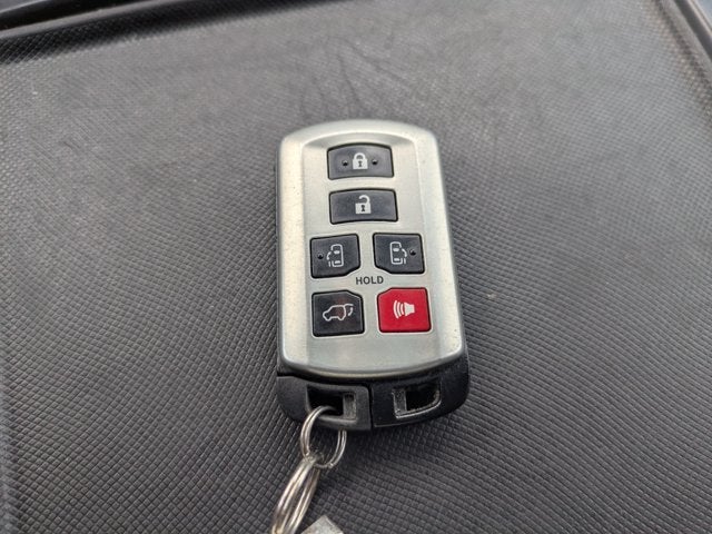 2018 Toyota Sienna XLE 7 Passenger