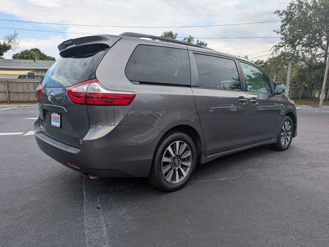 2018 Toyota Sienna XLE 7 Passenger