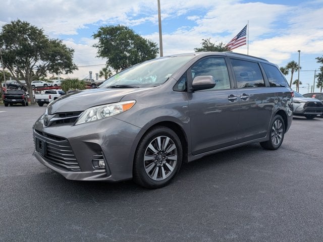 2018 Toyota Sienna XLE 7 Passenger