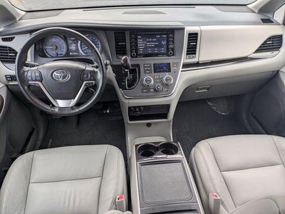 2018 Toyota Sienna XLE 7 Passenger