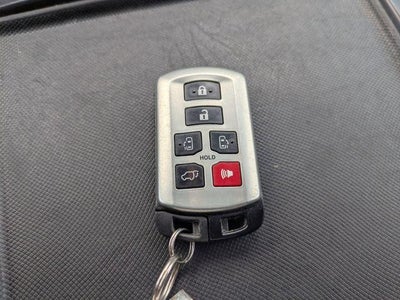 2018 Toyota Sienna XLE 7 Passenger