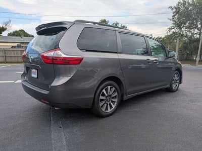 2018 Toyota Sienna XLE 7 Passenger