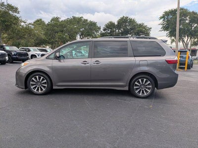 2018 Toyota Sienna XLE 7 Passenger