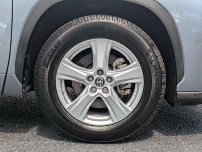 2023 Toyota Highlander LE