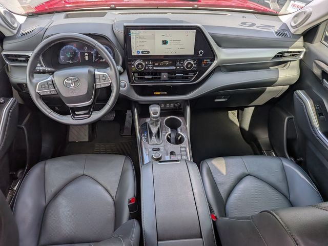 2026 Toyota Highlander Platinum