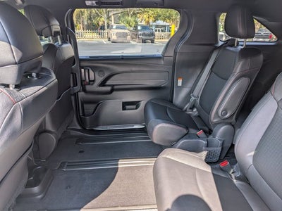 2025 Toyota Sienna XSE 7 Passenger