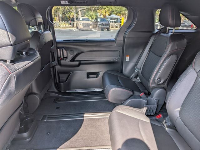 2025 Toyota Sienna XSE 7 Passenger
