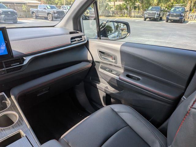 2025 Toyota Sienna XSE 7 Passenger