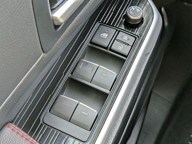 2025 Toyota Sienna XSE 7 Passenger