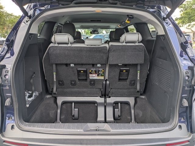 2025 Toyota Sienna XLE 8 Passenger