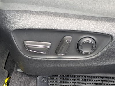 2025 Toyota Sienna XLE 8 Passenger