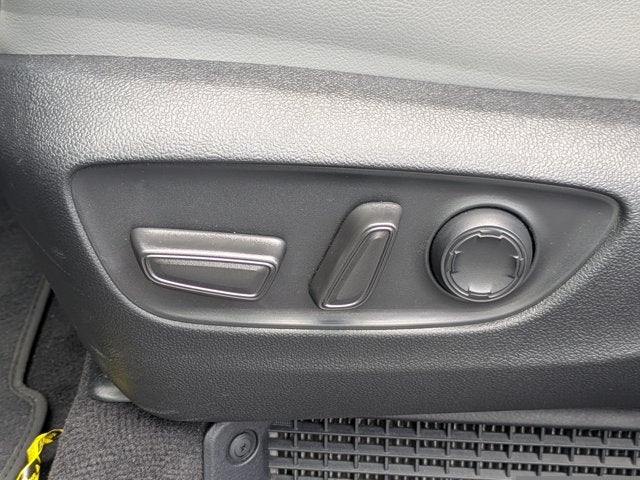 2025 Toyota Sienna XLE 8 Passenger