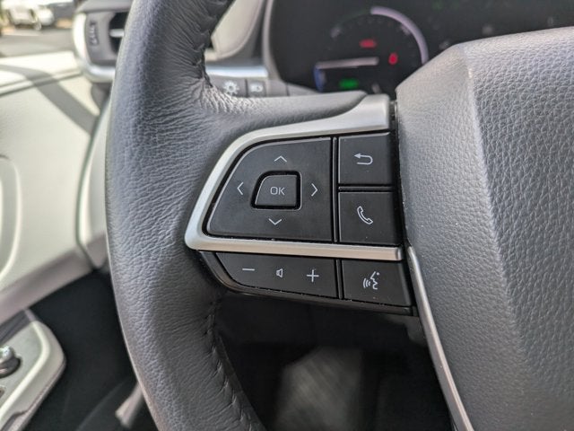 2025 Toyota Sienna XLE 8 Passenger