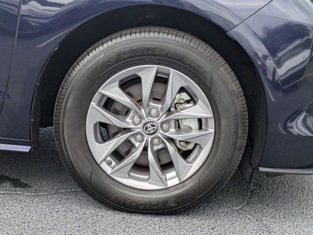 2025 Toyota Sienna XLE 8 Passenger