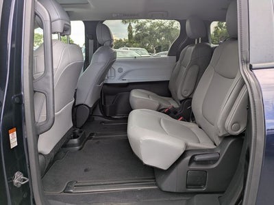 2025 Toyota Sienna XLE 8 Passenger